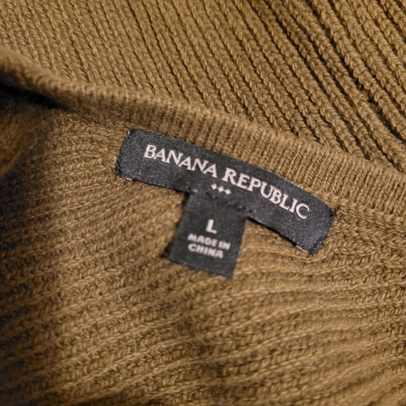 Banana Republic V-Back Pullover Sweater Sz L, New Heritage Olive - Picture 3 of 7